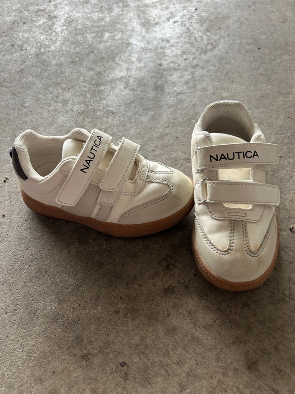 Nautica Kids White Hook-and-Loop Sneakers with Gum Sole